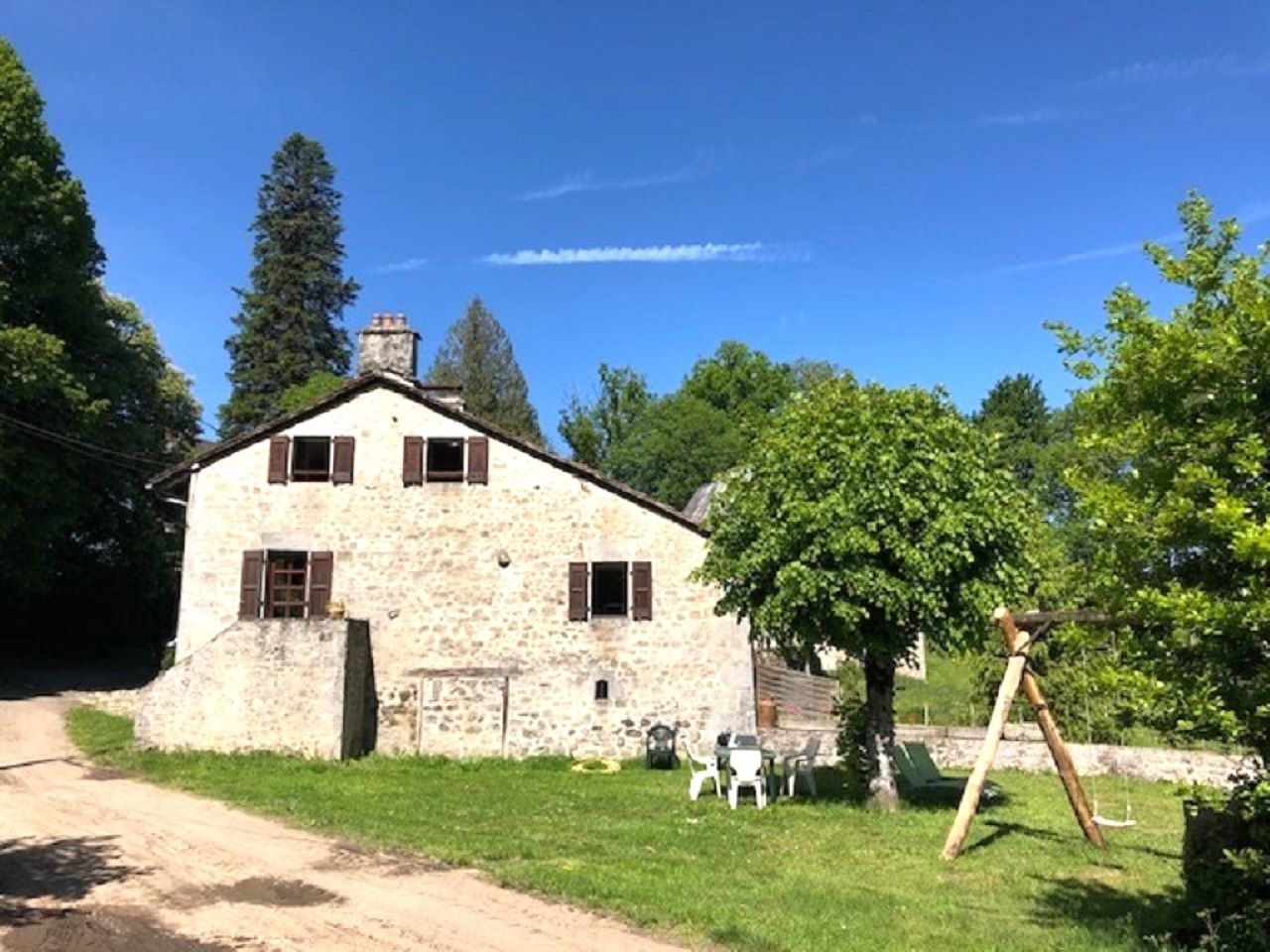 Location vacances ROUMÉGOUX - Gîte 3 pièces